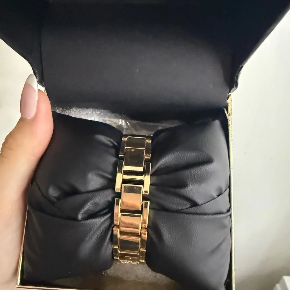 Kendall & Kylie Sparkling Gold Watch
